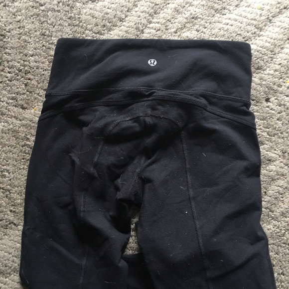 Lululemon Cropped Leggings - Picture 3 of 3